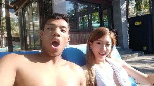 黑人和女友在线视频自拍,黑人与女友的激情自拍揭秘