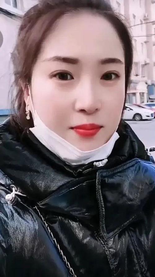 漂亮的舅妈在线视频播放,在线视频展现迷人魅力