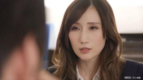 结城溜美奈手机在线视频,揭秘校园女神的青春魅力  第3张